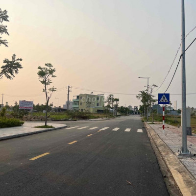 TT 680tr sở hữu đất kề UBND Tư Nghĩa, Quảng Ngãi