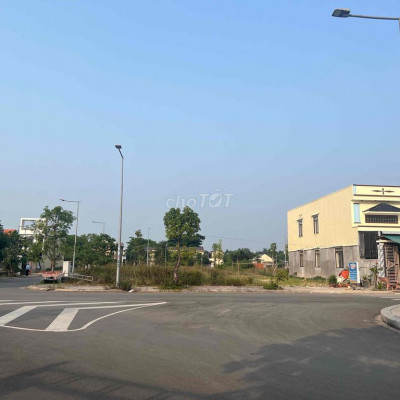 MT Quảng Trường Tư Nghĩa Quảng Ngãi hướng Đông