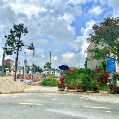 Đất mặt tiền Qlo1A TT La Hà chỉ 12.8 triệu/m1 thanh toán trong 7 tháng