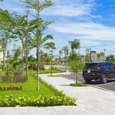 100m2 sổ hồng,xây nhà mới ngay Trung Tâm Hành Chính,Quảng Trường La Hà