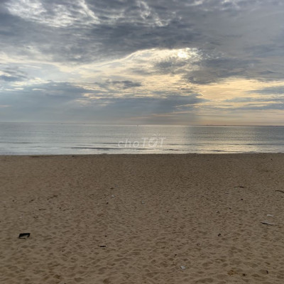 910m2 đất biển bình sơn quảng ngãi full thổ cư giá chỉ 1.7 triệu/m2