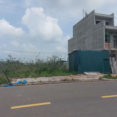 CẦN BÁN LÔ ĐẤT TRUNG TÂM HÀNH CHÍNH THỊ TRẤN LA HÀ