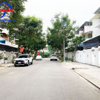 Nhà liền kề 3 tầng, 3 PN, 3WC Khu đô thị Dịch vụ VSIP Quảng Ngãi