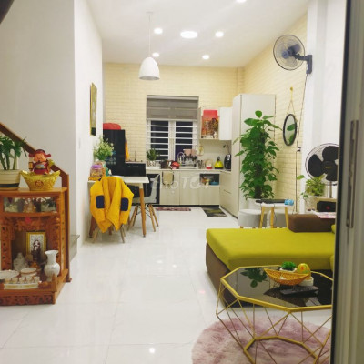 CHO THUÊ NHÀ NGUYÊN CĂN TẠI KĐT AN PHÚ SINH. GIÁ CHỈ 6 TRIỆU/ tháng