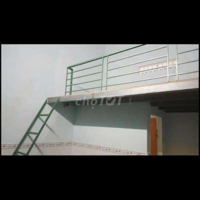 Cho thuê cách ĐH Phạm Văn Đồng 200m, đi bộ 5p