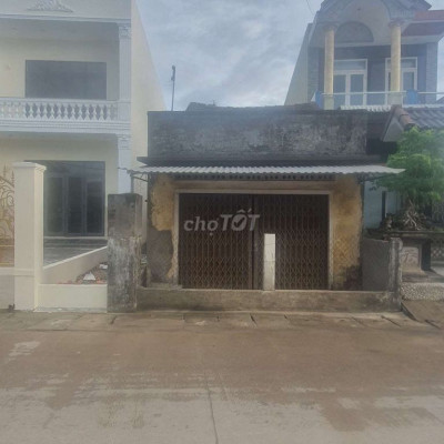 Nhà đất đẹp chợ chùa
