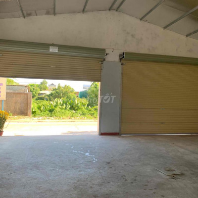 Nhà xưởng kho hàng 150m2 - đối diện chợ La Hà