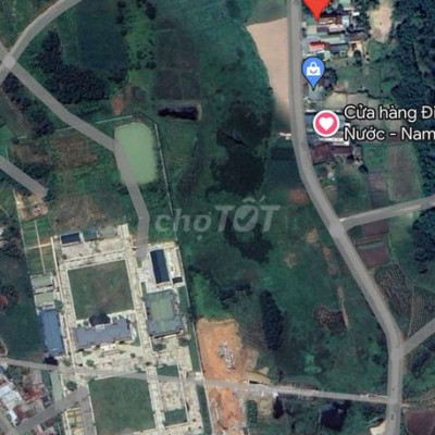 Cho thuê nhà mặt tiền  , sân rộng