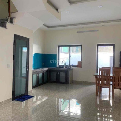 Cho thuê nhà mới100%.