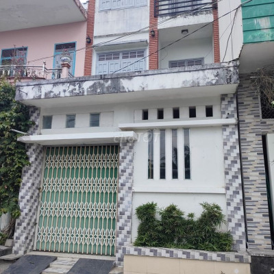 Nhà 3 tầng giá hợp lý.