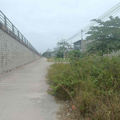 Đất mặt tiền quốc lộ 24 giá đầu tư liên hệ *** Hiền xem đất