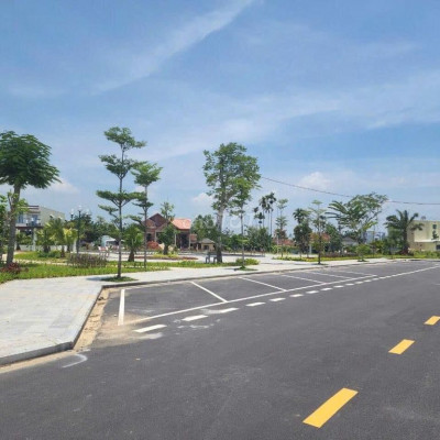 Hot! Bán nhanh lô đất mặt tiền-Quảng Ngãi-giá chỉ từ 1,2 tỷ-sổ đỏ sẵn