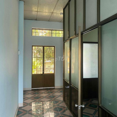 Bán nhà mặt tiền Lê Lợi
