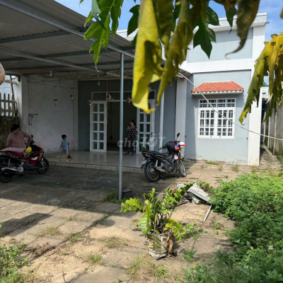 CHÍNH CHỦ BÁN NHÀ CẤP 4 KIÊN CỐ NGANG 9,5 DÀI 28, KẾ KHU NGỌC BẢO VIÊN